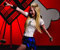 Avril Lavigne em seu novo clipe