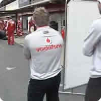 Vídeo: Mecânico espião da McLaren ownado pela Ferrari